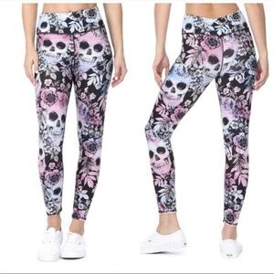 Floral skull Capri Leggings | Size Small